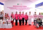 Ketua-Umum-Bhayangkari-Pimpin-Aksi-Bhayangkari-Peduli-di-Ende,-Salurkan-5.000-Paket-Bantuan-Untuk-3-Kabupaten-di-NTT