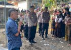 Hadir-Ditengah-Duka,-Kapolres-Ende-Sampaikan-Turut-Berdukacita-di-Pemakaman-Korban-Penganiayaan-oleh-Oknum-Anggota-Polri