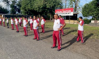 Personel-Polres-Ende-Gelar-Olahraga-Pagi-Jaga-Kebugaran-dan-Kesiapan-Tugas
