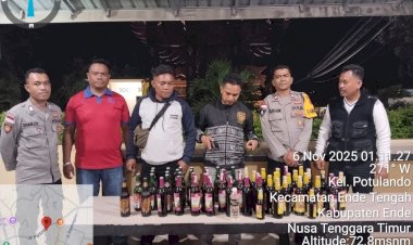 Polres-Ende-Kembali-Amankan-Puluhan-Liter-Miras-Berbahaya-dalam-Operasi-KRYD