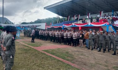 Personel-Gabungan-Polres-Ende-dan-Instansi-Terkait-Amankan-Pembukaan-ETMC-Ke-34