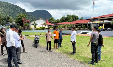 Satreskrim-Polres-Ende-Gelar-Rekonstruksi-Kasus-Dugaan-Pembunuhan,-14-Adegan-di-Peragakan