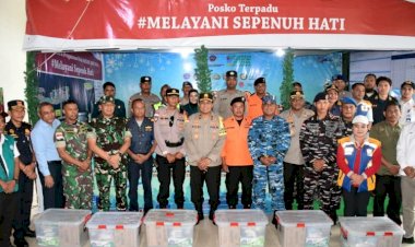 Amankan-Perayaan-Natal-2025,-Kapolda-NTT-Turun-Langsung-Pimpin-Patroli-Skala-Besar
