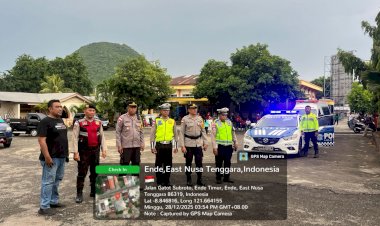 Semarak-Natal-di-Kota-Pancasila:-Puluhan-Personel-Polres-Ende-Kawal-Ketat-Carnaval-Paroki-St.Yosef-Freinademetz