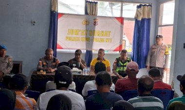 Dengar-Keluh-Kesah-Warga-Paupanda,-Wakapolres-Ende-Tampung-Curhatan-Mulai-dari-Kasus-Pencurian-hingga-Parkir-Liar