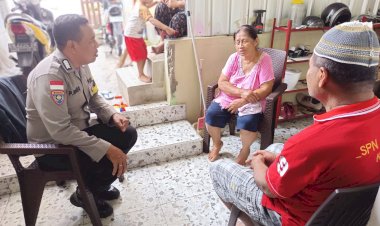 Curah-Hujan-Tinggi,-Bhabinkamtibmas-Onekore-Turun-Ingatkan-Warga-Waspada-Longsor