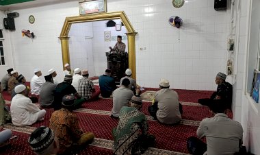 Sejukkan-Suasana-Ramadhan,-Polres-Ende-Gelar-Program-Quick-Wins-Presisi-di-Masjid-An-Nur