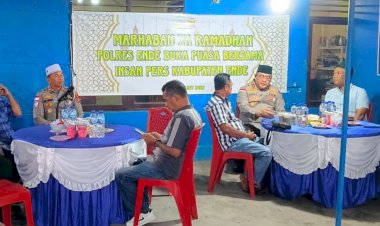 Sinergi-Tanpa-Batas,-Polres-Ende-dan-Insan-Pers-Pererat-Silaturahmi-Lewat-Buka-Puasa-Bersama