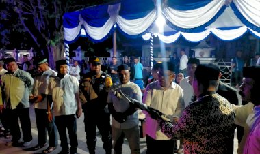 Personel-Polres-Ende-Amankan-Jalannya-Pawai-Takbiran-Sambut-Hari-Raya-Idul-Fitri-1447-H