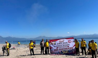 Bersih-Lingkungan-dan-Rumah-Ibadah-Jelang-Hari-Bhayangkara-ke-80,-Kapolres-Ende-Pimpin-Aksi--Sosial-hingga-Olahraga-Bersama-di-Pulau-Ende