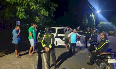 Jaga-Kamtibmas-Tetap-Kondusif-di-Malam-Hari,-Sat-Samapta-Polres-Ende-Gelar-Patroli-Perintis-Presisi