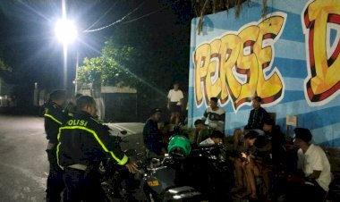 Jaga-Kondusifitas-Akhir-Pekan,-Sat-Samapta-Polres-Ende-Gelar-Patroli-Perintis-Presisi-hingga-Dini-Hari