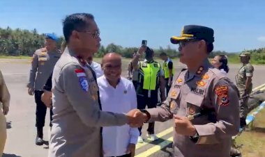 Upacara-Adat-dan-Penandatanganan-Komitmen-Damai-Lowonara-Belle,-Polda-NTT-Dorong-Perdamaian-Berkelanjutan-di-Adonara