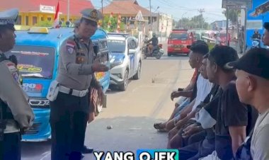 Sat-Lantas-Polres-Ende-Polda-NTT-Sapa-Pengemudi-Ojek-dan-Sopir-Angkot-dengan-Sentuhan-Edukasi