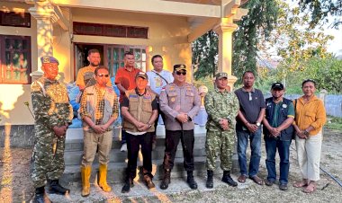 Sinergi-TNI-Polri-dan-Forkopimda-Ende-Salurkan-725-Paket-Bansos-Presiden-untuk-Korban-Gempa