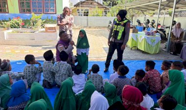 Sentuh-350-Siswa-MIS-Fatimiyah,-Polres-Ende-Polda-NTT-Terus-Gencarkan-Trauma-Healing-Pasca-Gempa