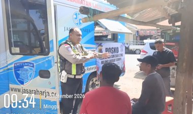 Bantu-Warga-Terdampak-Gempa,-Satlantas-Polres-Ende-Polda-NTT-Buka-Layanan-Pengurusan-Dokumen-Kendaraan