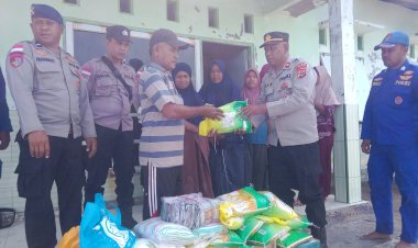 Bantu-Warga-Terdampak-Gempa-Terus-Mengalir,-Polres-Ende-Polda-NTT-Salurkan-Puluhan-Paket-Sembako-di-Pulau-Ende