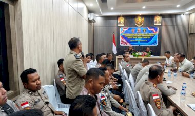 Perkuat-Disiplin-dan-Integritas-Personel,-Subbidwabprof-Bidpropam-Polda-NTT-Gelar-Sosialisasi-Perpol-No.7-Tahun-2022-di-Polres-Ende