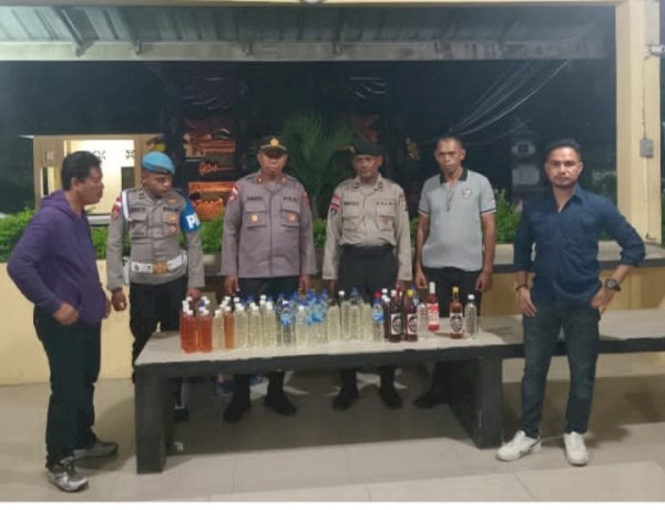 Polres Ende Sita Ratusan Liter Miras Jenis Moke dalam Operasi KRYD