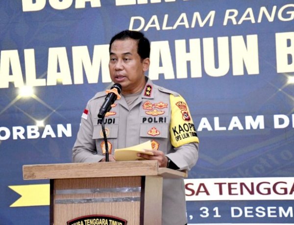 Kapolda NTT Pimpin Doa Lintas Agama Sambut Malam Tahun Baru 2026,  Wujud Empati bagi Korban Bencana di Sumut dan Aceh