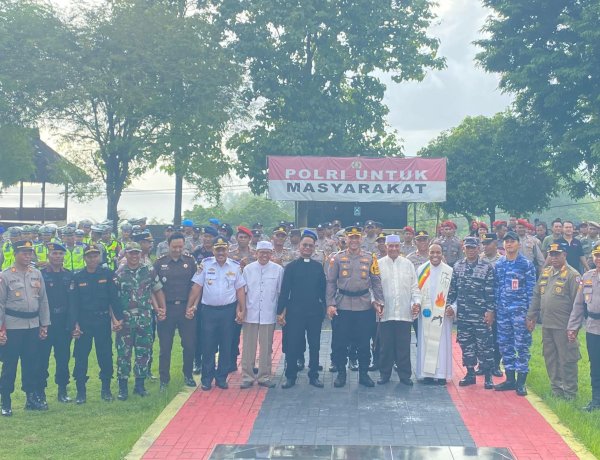 Sambut Tahun Baru 2026, Polres Ende Gelar Apel Pasukan: Perayaan Tahun Baru Berbalut Empati dan Doa Bersama Lintas Agama