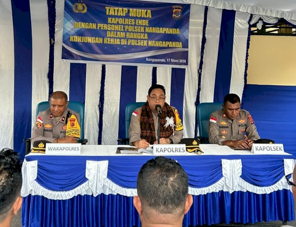 Perkuat Soliditas dan Pelayanan kepada Masyarakat, Kapolres Ende Sambangi Polsek Nangapanda
