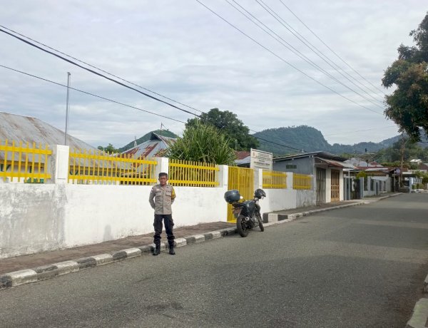 Mengenang Jejak Sang Proklamator: Polres Ende Kawal Kegiatan Napak Tilas dari GMNI Se-Daratan Flores