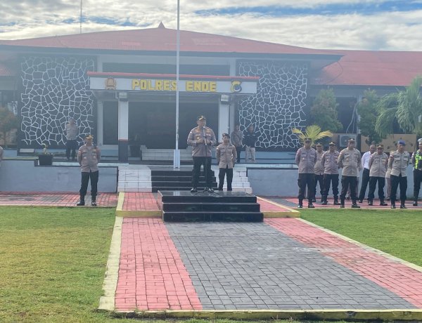 Pesan Menyejukan Kapolres Ende Saat Apel Jam Pimpinan: Hargai Seragammu dengan Laksanakan Tugas Ikhlas