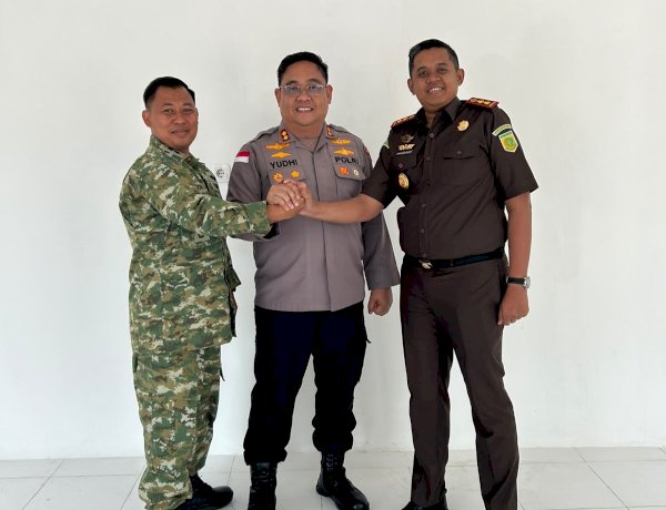Perkuat Sinergitas Kelembagaan, Kapolres Ende, Dandim 1602 Ende dan Kajari Ende Komitmen Jaga Stabilitas Kamtibmas Bersama