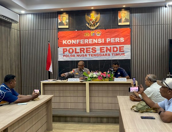 Satresnarkoba Polres Ende Polda NTT Bekuk Pemilik Ganja di Parkiran Pasar Mbongawani Ende, Tiga Tersangka Diamankan di Lokasi Berbeda
