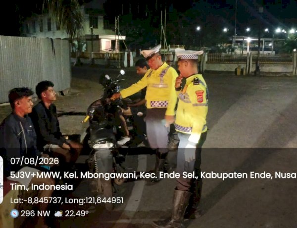 Ciptakan Kamseltibcarlantas di Jalan, Satlantas Polres Ende Polda NTT Siris Jalanan Lewat Patroli Blue Light