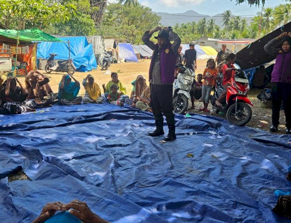Sentuhan Hangat di Tengah Duka: Tim Psikologi Polda NTT dan Jatim Hadirkan Trauma Healing untuk Pengungsi Gempa di Maukaro
