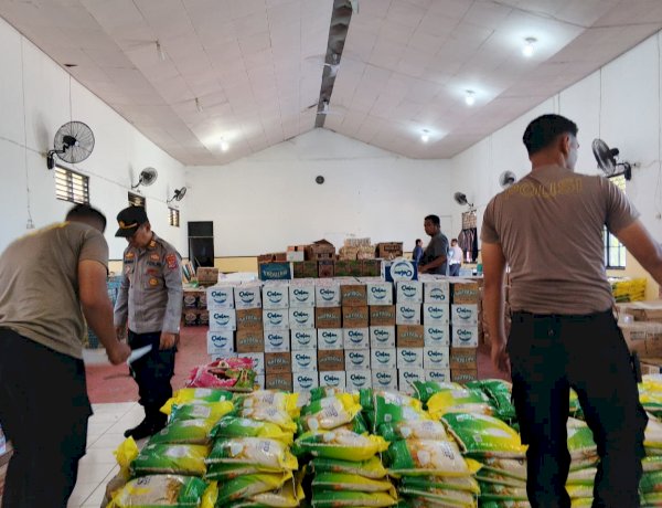 Polres Ende Terima Penyaluran Bantuan Logistik Gempa dari Polres TTU dan Seniman Timor Tengah Utara