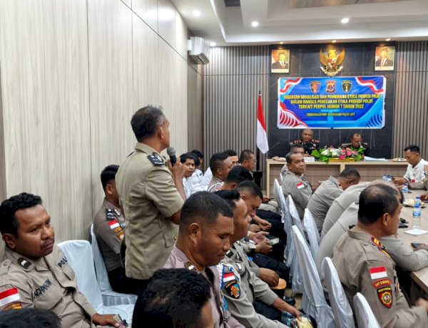 Perkuat Disiplin dan Integritas Personel, Subbidwabprof Bidpropam Polda NTT Gelar Sosialisasi Perpol No.7 Tahun 2022 di Polres Ende