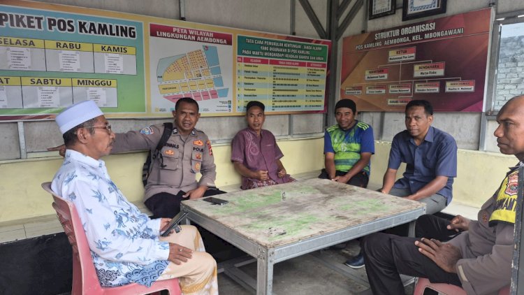 Sat-Binmas-Polres-Ende-Polda-NTT-Hadir-dengan-Kasih,-Turun-Langsung-Serap-Aspirasi-Warga-Pasca-Gempa