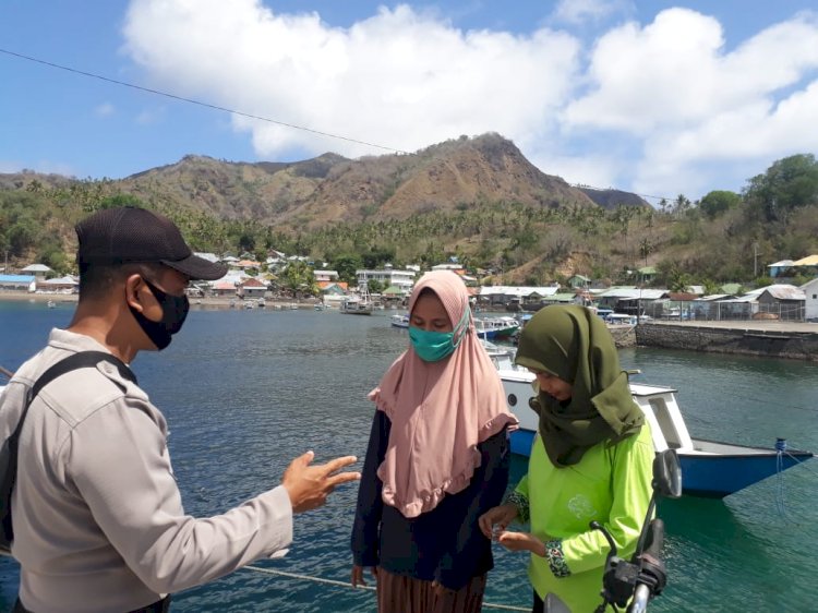 Kanit Binmas Polsek Pulau Ende Laksanakan Sambang Ke Desa Rendoraterua