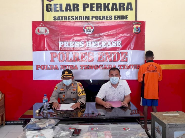 Kapolres Ende Pimpin Press Release Kasus Pencurian Kotak Amal Di Mesjid Darul Taqwa Simpang Lima Ende