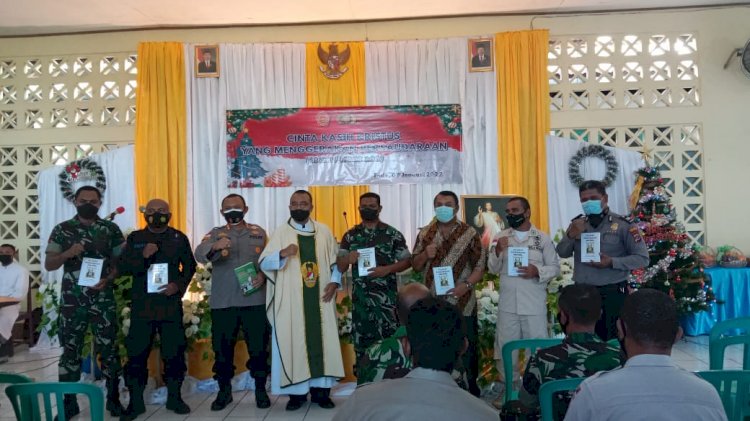 Kapolres Ende Hadiri Perayaan Ibadah Misa Natal Dan Tahun Baru Bersama Gabungan TNI-POLRI
