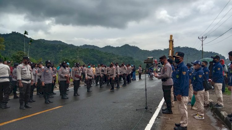 Ratusan Personil Gabungan TNI-POLRI Amankan Konstatering dan Eksekusi Sengketa Tanah di Desa Koanara Kecamatan Kelimutu