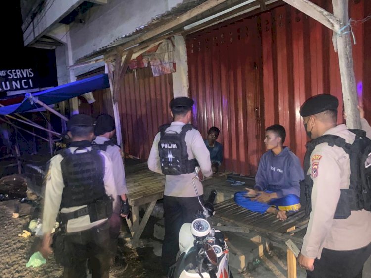 Cegah Gangguan Kamtibmas, Sat Samapta Polres Ende Rutin Laksanakan Turwali di Malam Hari