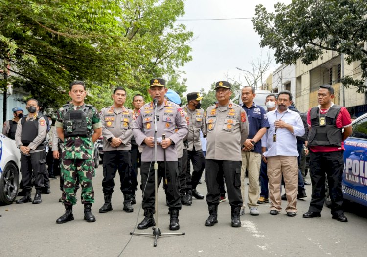 Kapolri Instruksikan Usut Tuntas Bom Bunuh Diri Polsek Astana Anyar