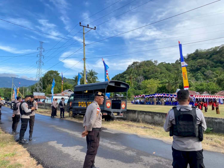 Polres Ende Laksanakan Pengamanan Kunjungan Kerja Gubernur NTT di Kecamatan Kota Baru, Ende