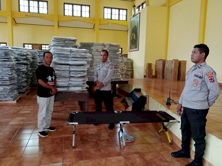 Personel Sat Samapta Polres Ende Perketat Pengamanan Gudang Logistik Pemilu 2024