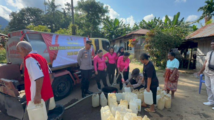 Polsek Ndona Salurkan Bantuan Air Bersih dalam Rangka Hari Bhayangkara ke-78 Tahun 2024