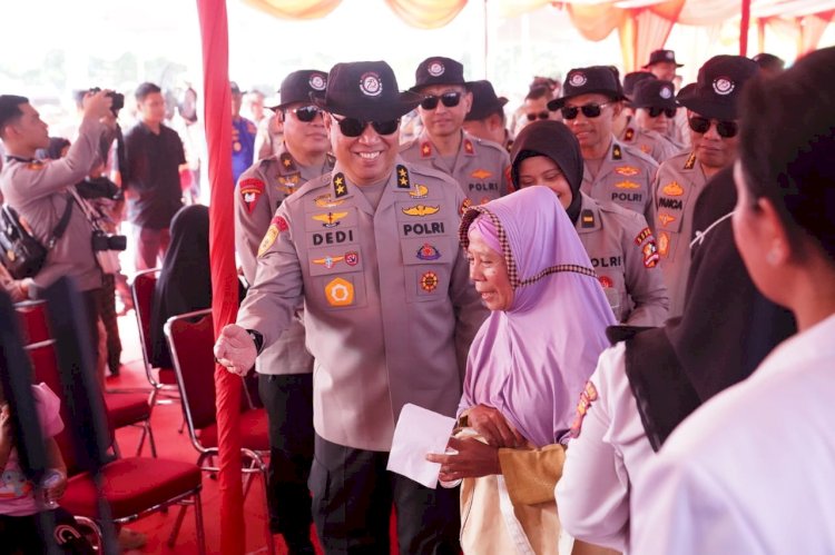 Senyum Warga saat Hari Jadi Ikatan Keluarga Dhira Brata 1990 ke-34, Berikan Manfaat Besar untuk Masyarakat Luas dengan Bakti sosial