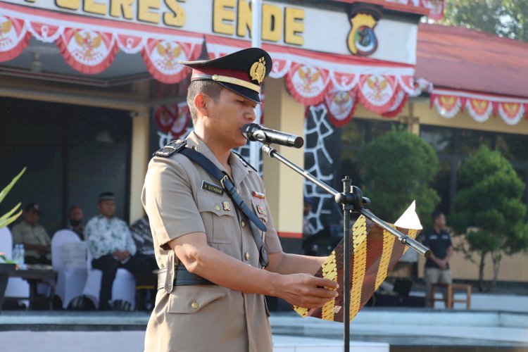 Upacara Hari Juang Polri di Polres Ende, Kapolres Ende Bacakan Proklamasi Kepolisian Negara Republik Indonesia