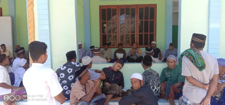 Nusantara Cooling System Cara Kapolsek Wolowaru Ajak Jemaah Masjid Al-Fatah Kopo One Desa Mbuliwarlau untuk Sukseskan Pilkada Damai 2024