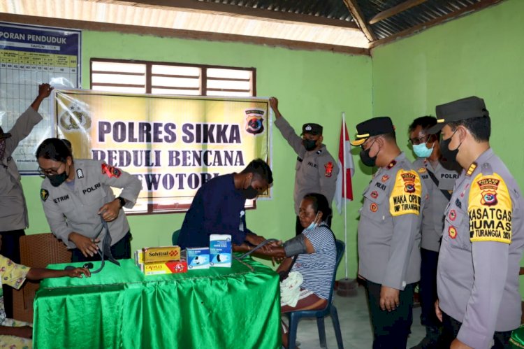 Polres Sikka Gelar Pemeriksaan Kesehatan untuk Pengungsi Erupsi Lewotobi di Wilayah Kec. Waigete