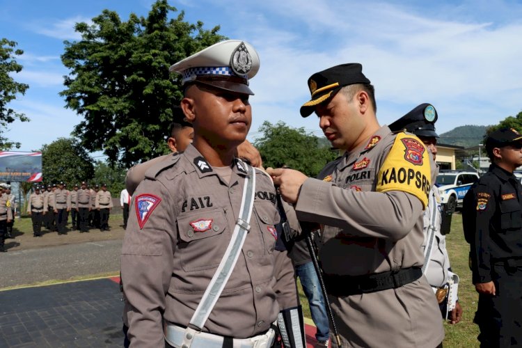 Siap Amankan Natal dan Tahun Baru 2025, Polres Ende Laksanakan Apel Gelar Pasukan Operasi Lilin 2024